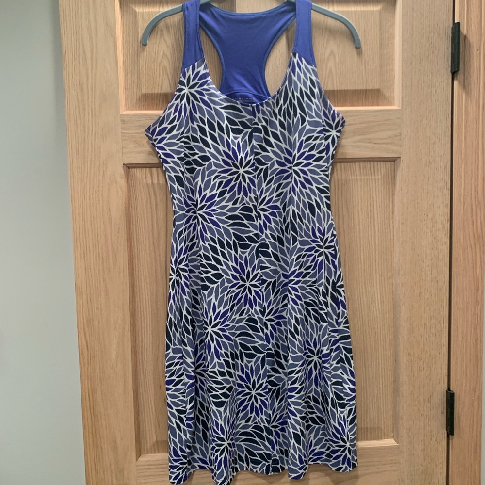 Columbia Omni Wick UPF 50 built in bra Tennis Dress